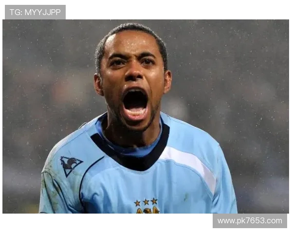 罗比尼奥自述狱中生活平凡无特权闲暇时仍坚持踢球保持状态